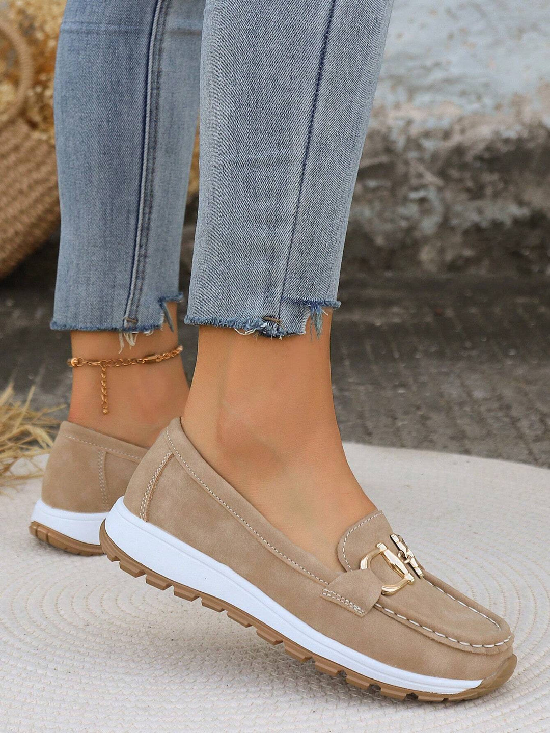 Blanca | Plateau-Loafer aus Wildleder mit Metallschnalle für Damen