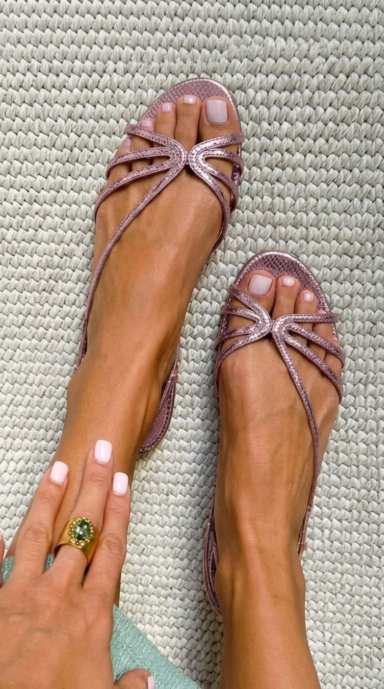 Rita | Goldene Sandalen Eleganz des Sommers