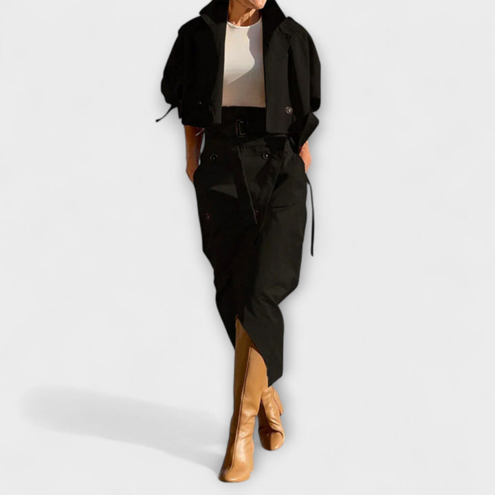 Lyra - Beiges Set mit Blazer und Midi-Rock