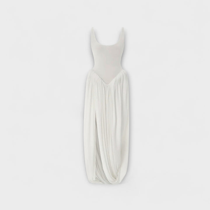 Drapiertes weisses Maxikleid mit Seitenschlitz
