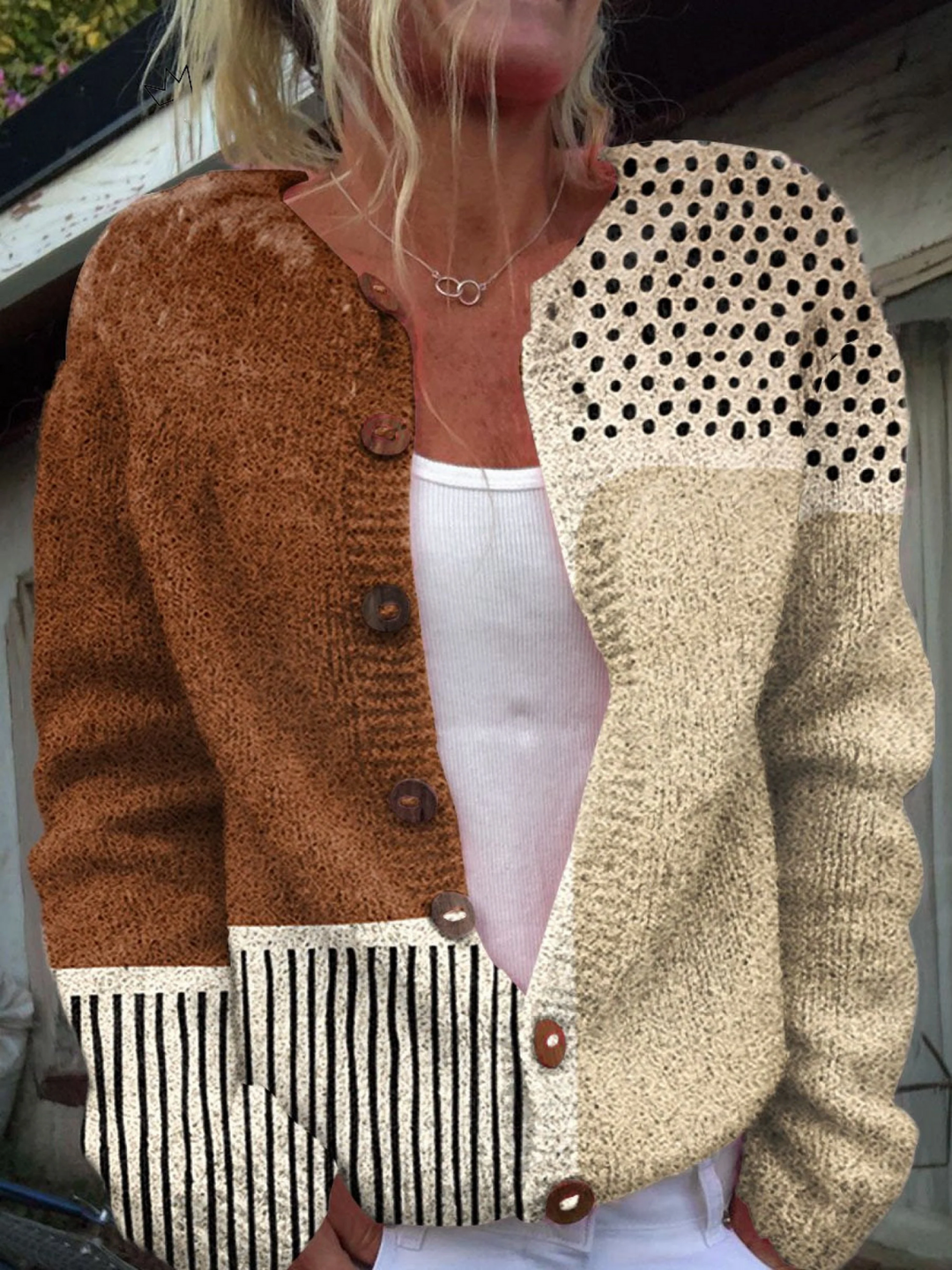 Amaya | Strickjacke mit Knopfleiste und gepunkteten Ärmeln für Damen