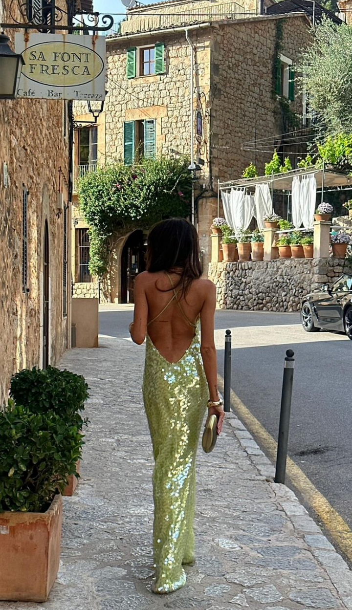 Odette | Grünes rückenfreies Damen-Maxikleid mit Pailletten und dünnen Trägern für Hochzeitsgäste