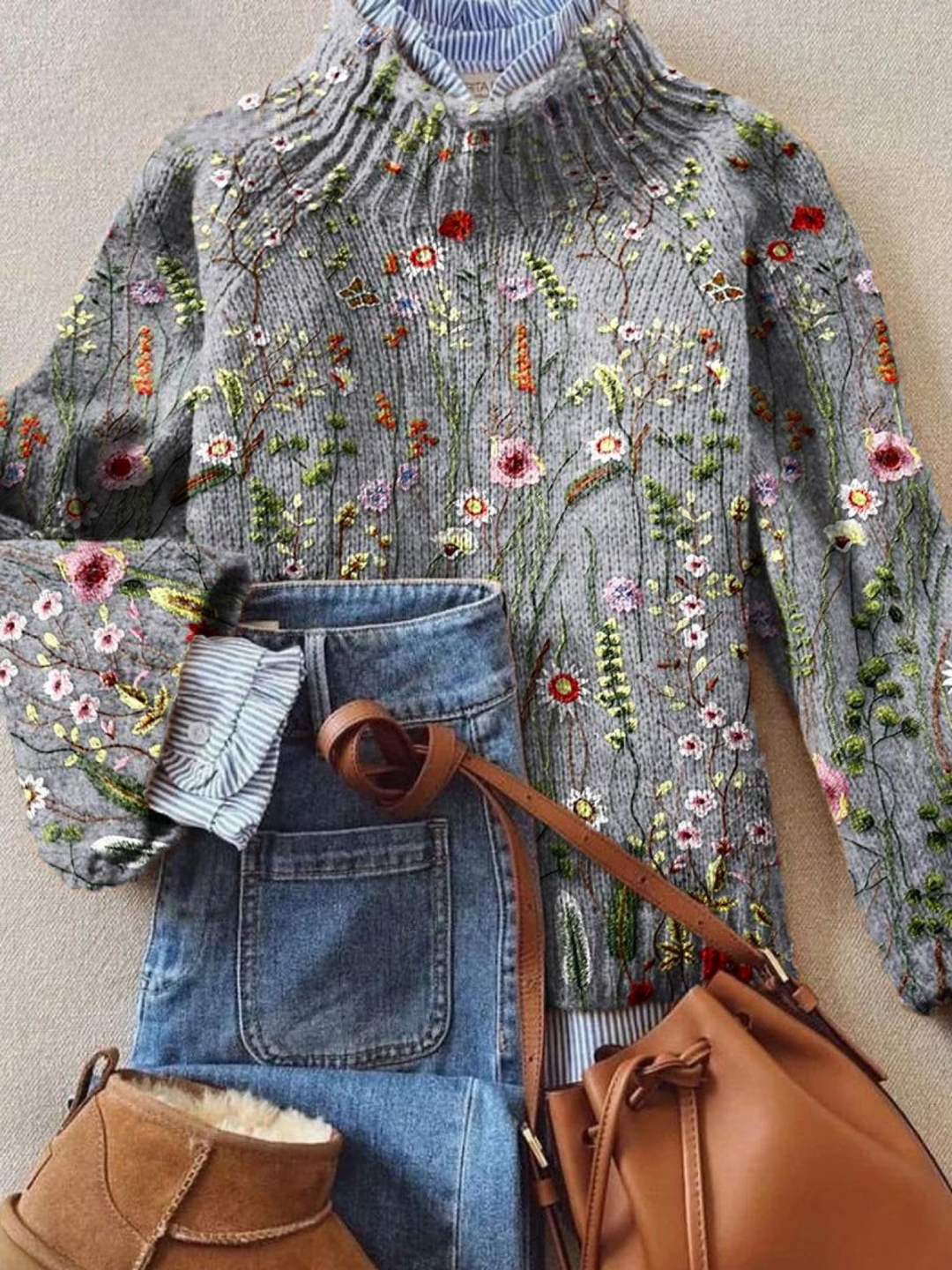 Abigail | Rippstrickpullover mit Rundhalsausschnitt und Blumenstickerei für Damen