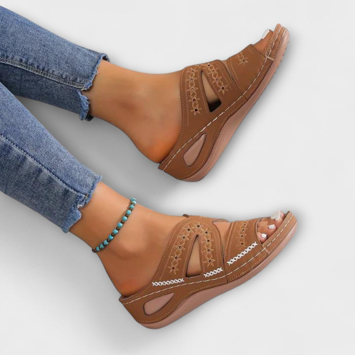 Berta - Komfort-Sandalen in Marineblau