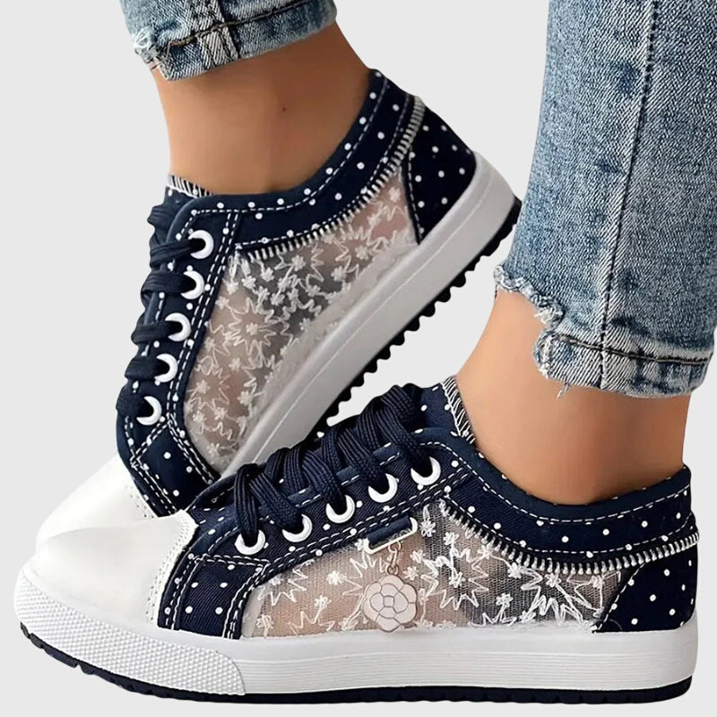 Elena | Plateau-Sneakers mit Schnürung und gepunktetem Stoff für Damen