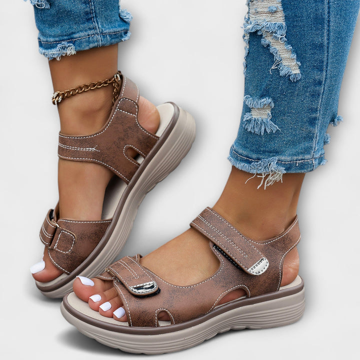 Luftikus - Atmungsaktive Klett-Sandalen