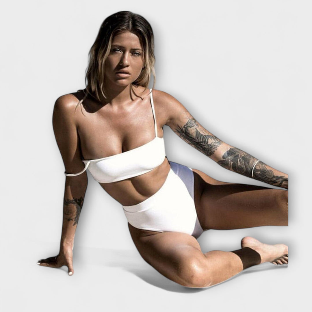 Saar - Minimalistischer geripter Bikini