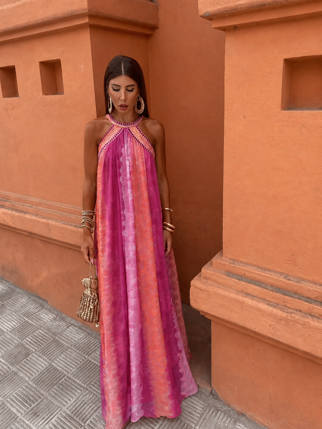 Alvina | Damen-Neckholder-Maxikleid mit Perlenbesatz für Hochzeitsgäste