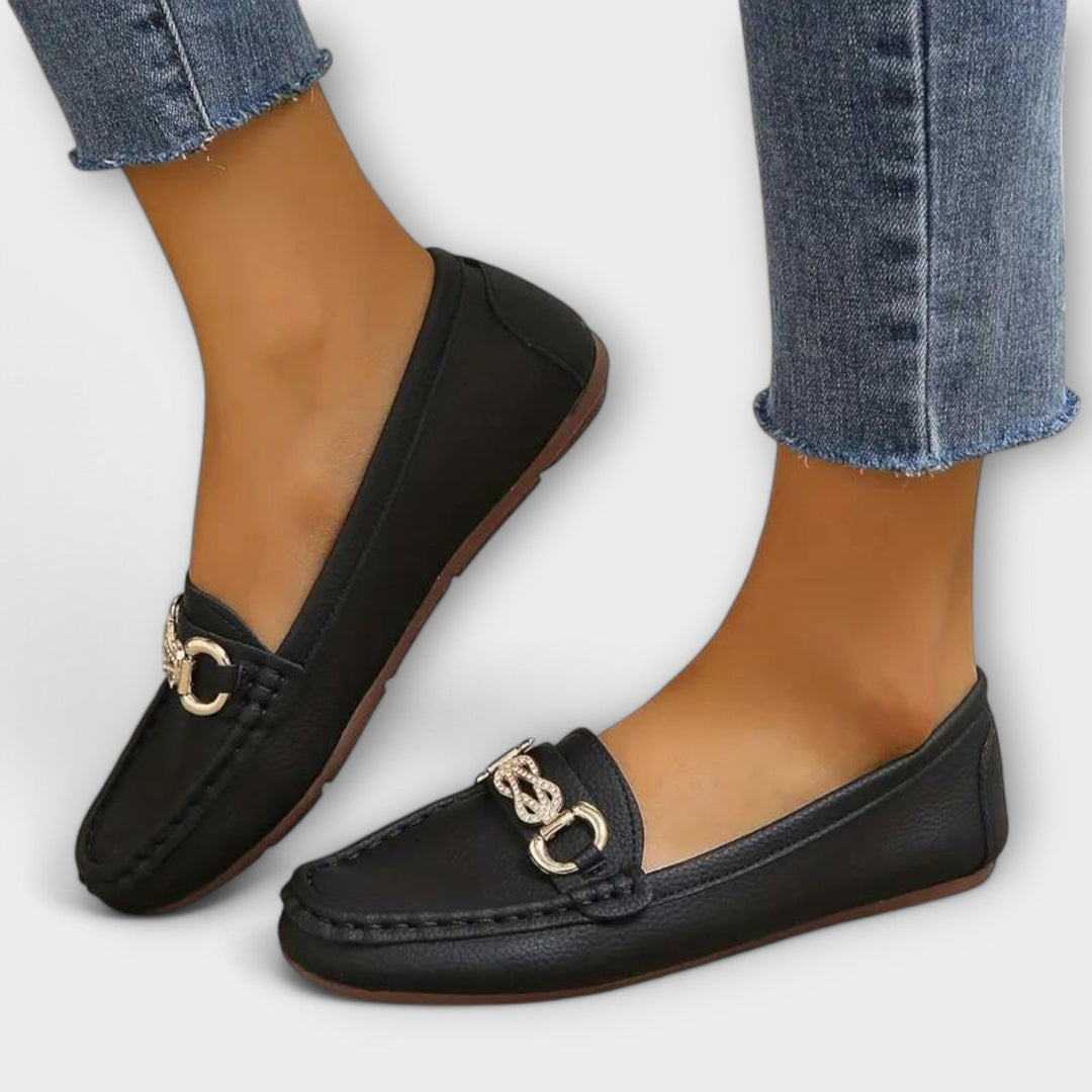 Cordula - Schwarze Loafer mit Spange