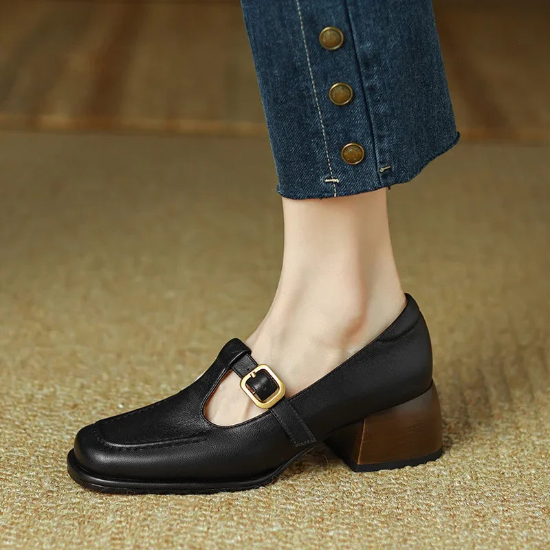 Emilia – T-Steg-Schuhe im Retro-Stil mit Blockabsatz