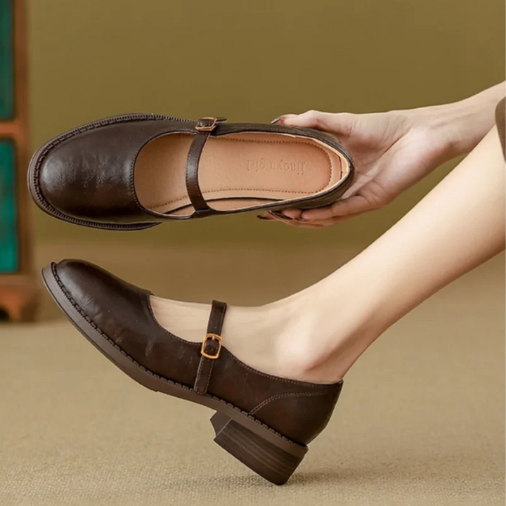 Marlene – Flache Mary-Jane-Schuhe mit Zackenkante