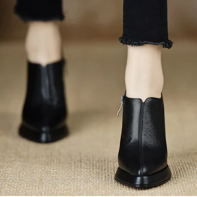 Lina – Stiefeletten mit Blockabsatz und Plateau