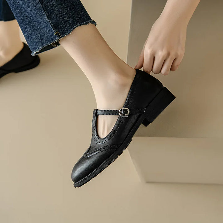 Johanna – T-Steg-Schuhe mit gewellter Kante