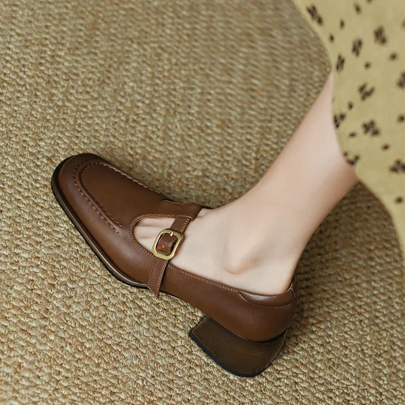 Emilia – T-Steg-Schuhe im Retro-Stil mit Blockabsatz
