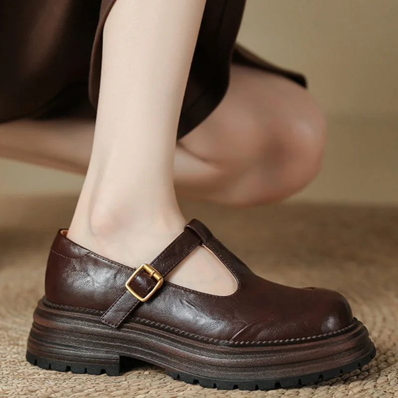 Luisa – T-Steg-Schuhe mit Plateausohle