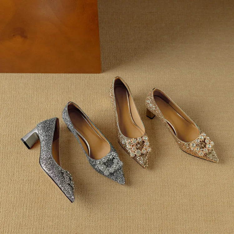 Theresa – Glitzer-Pumps mit Schmuckschnalle