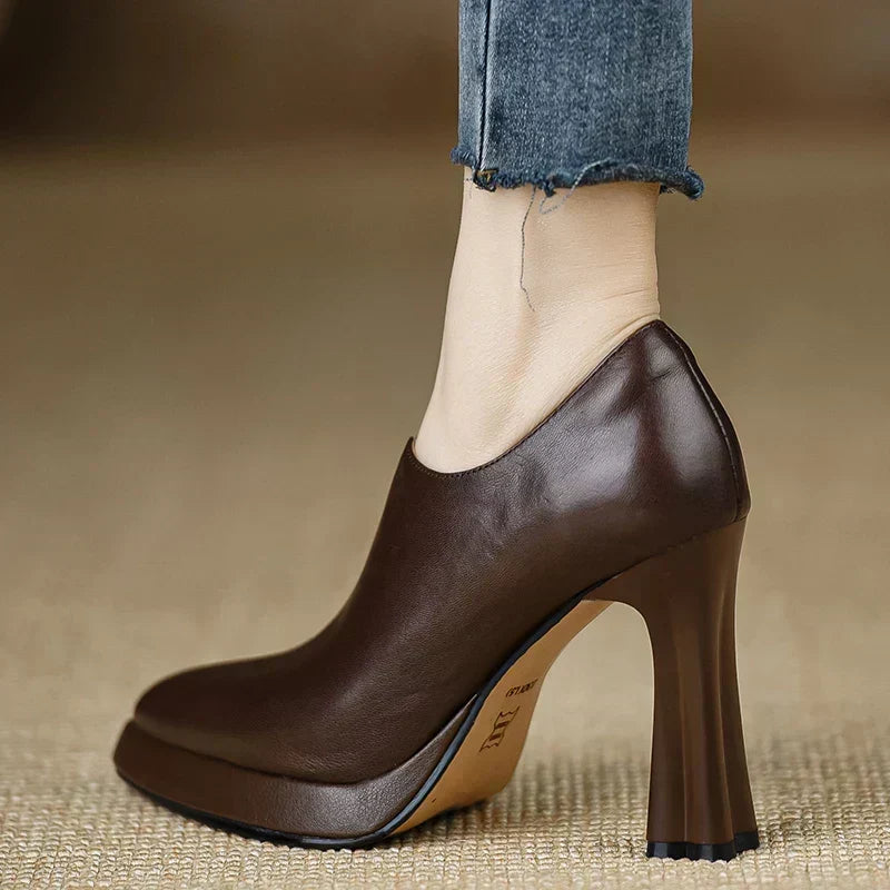 Lina – Stiefeletten mit Blockabsatz und Plateau