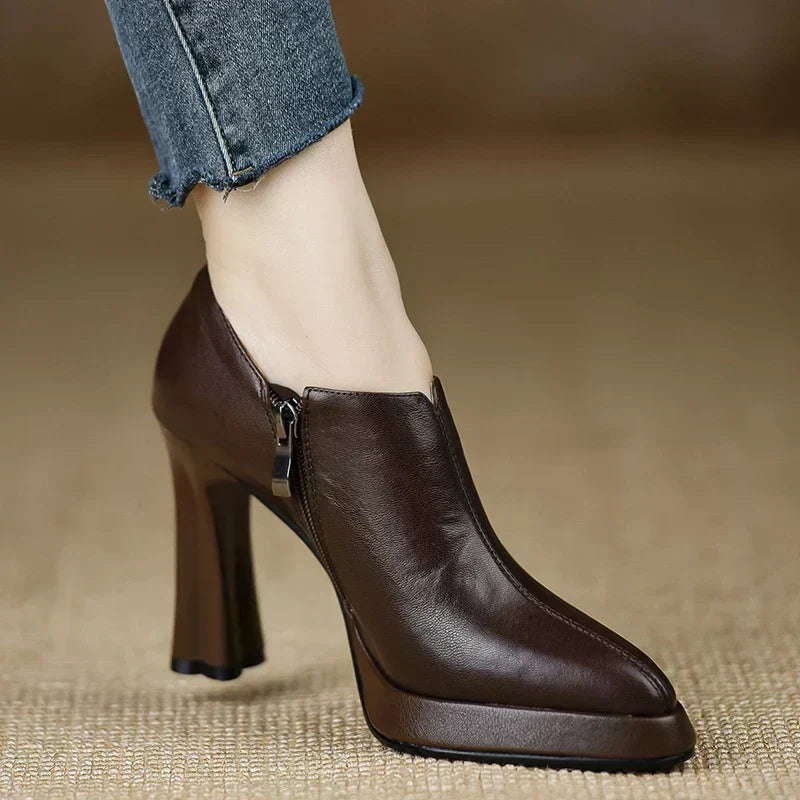Lina – Stiefeletten mit Blockabsatz und Plateau