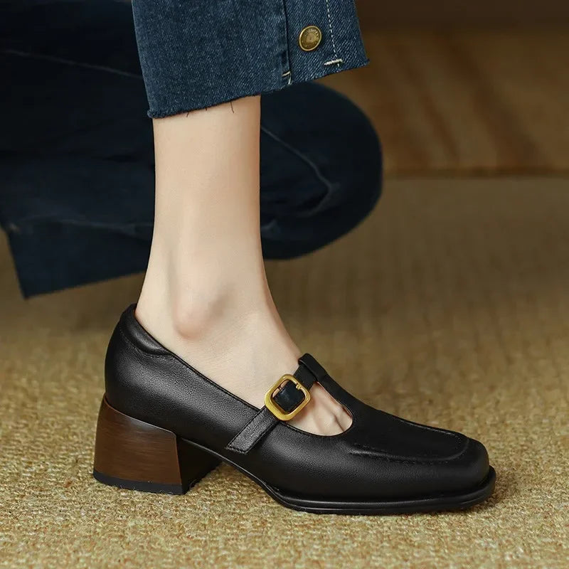 Emilia – T-Steg-Schuhe im Retro-Stil mit Blockabsatz