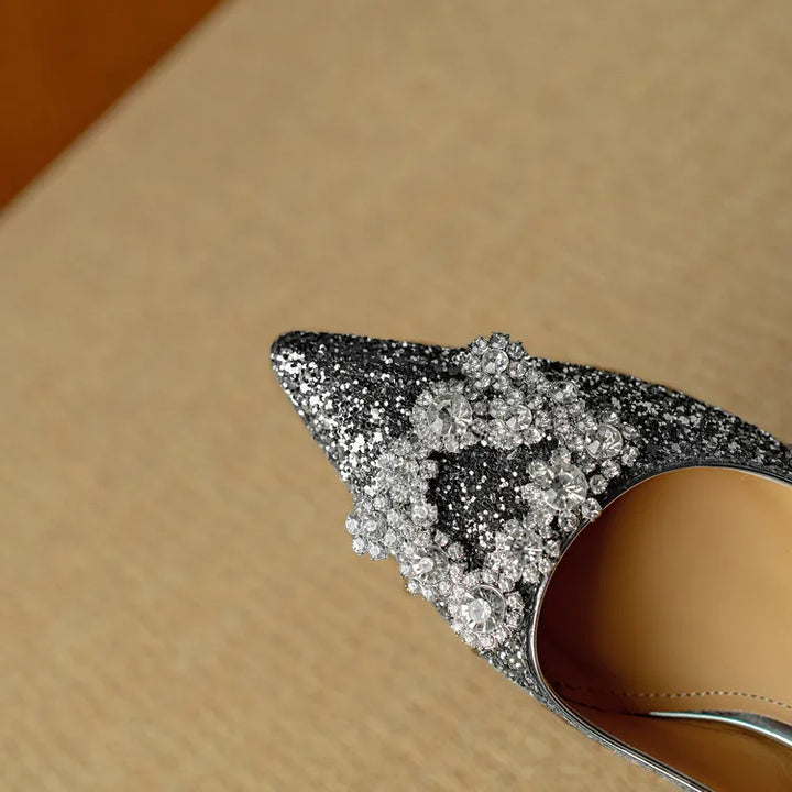 Theresa – Glitzer-Pumps mit Schmuckschnalle