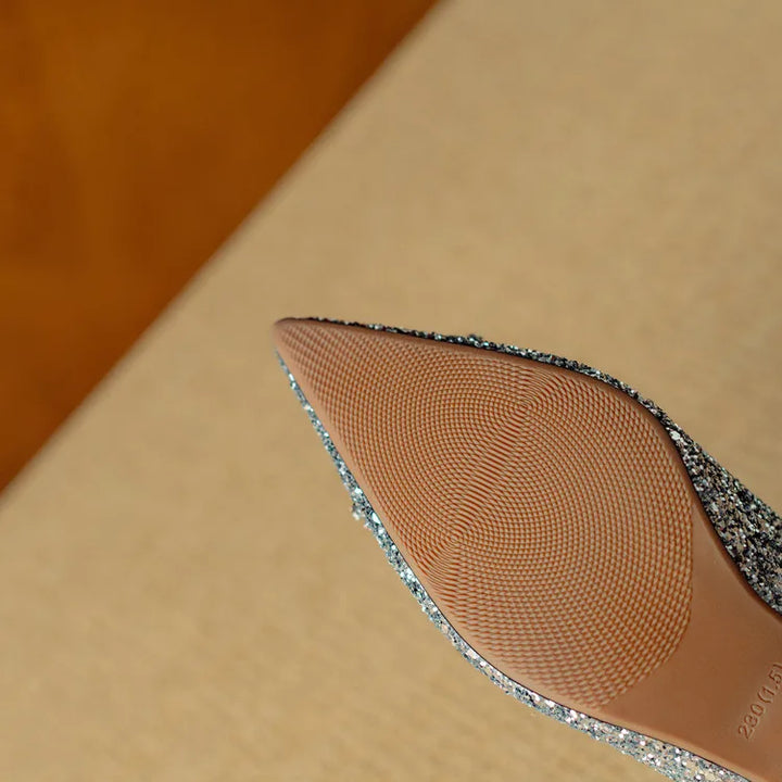 Theresa – Glitzer-Pumps mit Schmuckschnalle