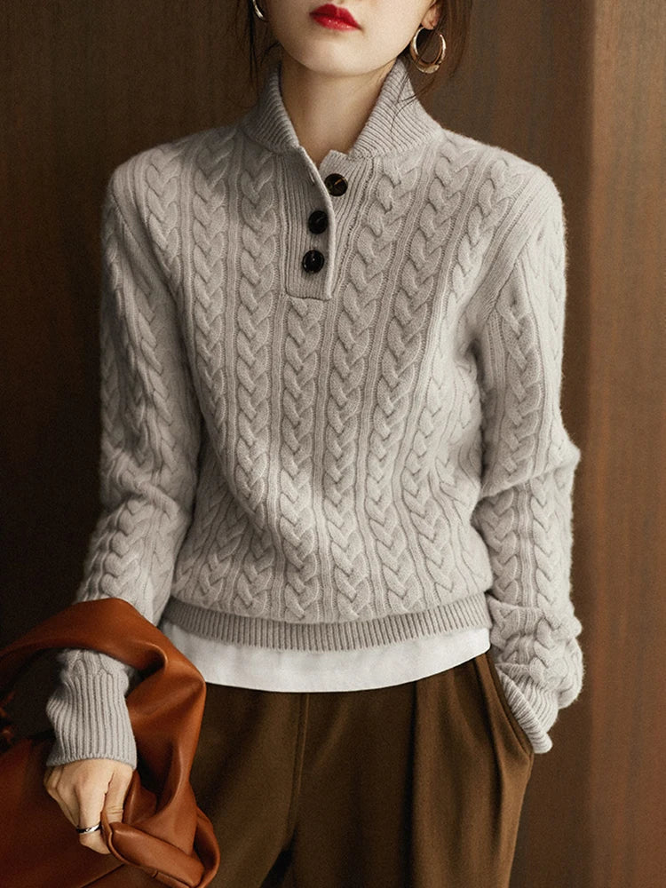 Nathalia | Zopfstrickpullover mit Knopfleiste am Kragen für Damen