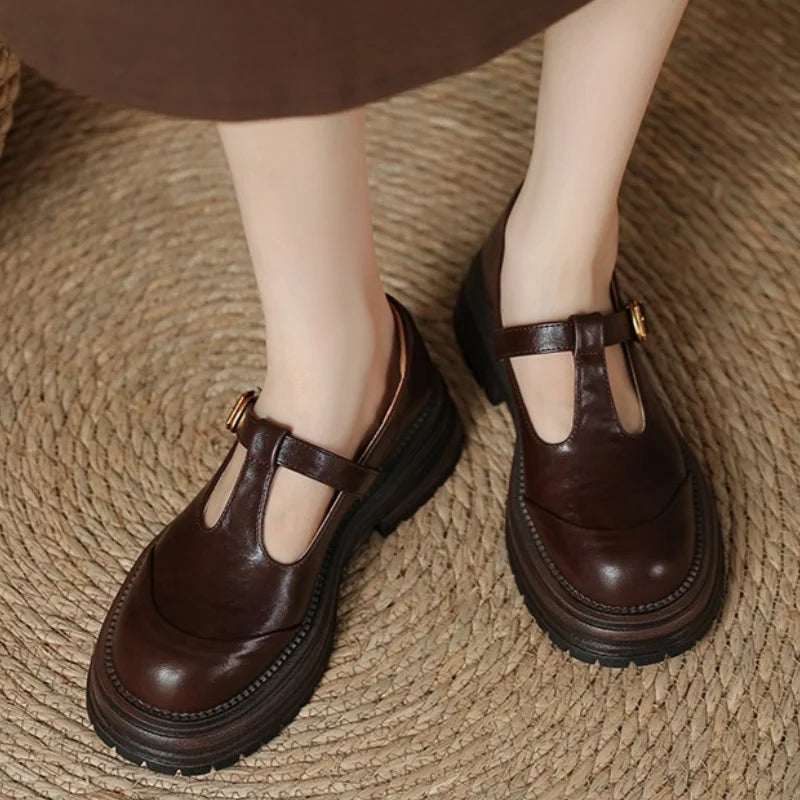 Luisa – T-Steg-Schuhe mit Plateausohle