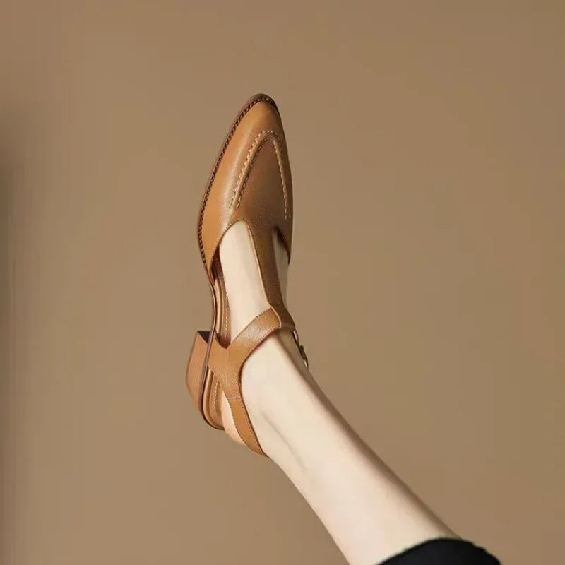 Hannah – T-Steg-Schuhe mit Schnalle und niedrigem Absatz