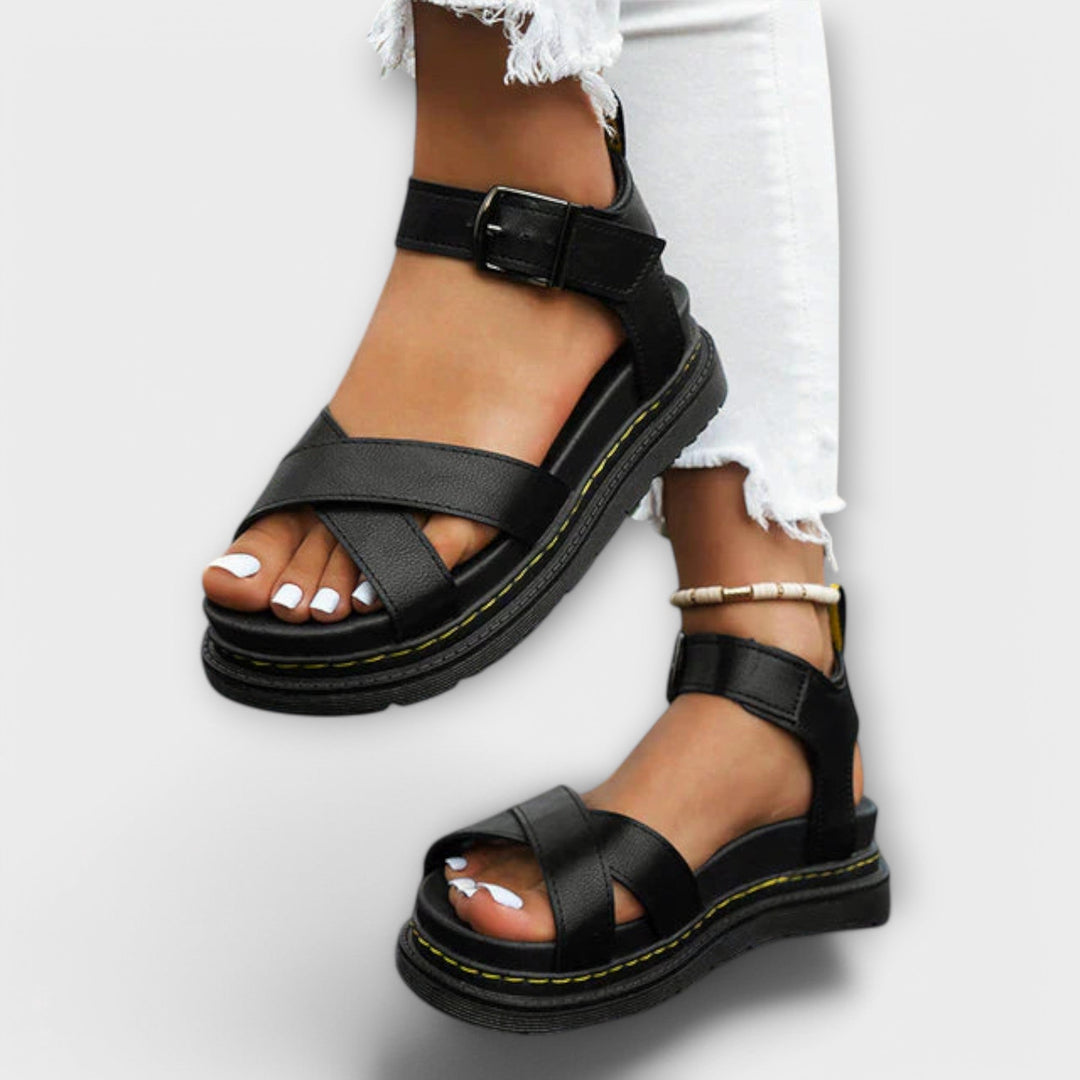 Roswitha - Schwarze Plateau-Sport-Sandalen