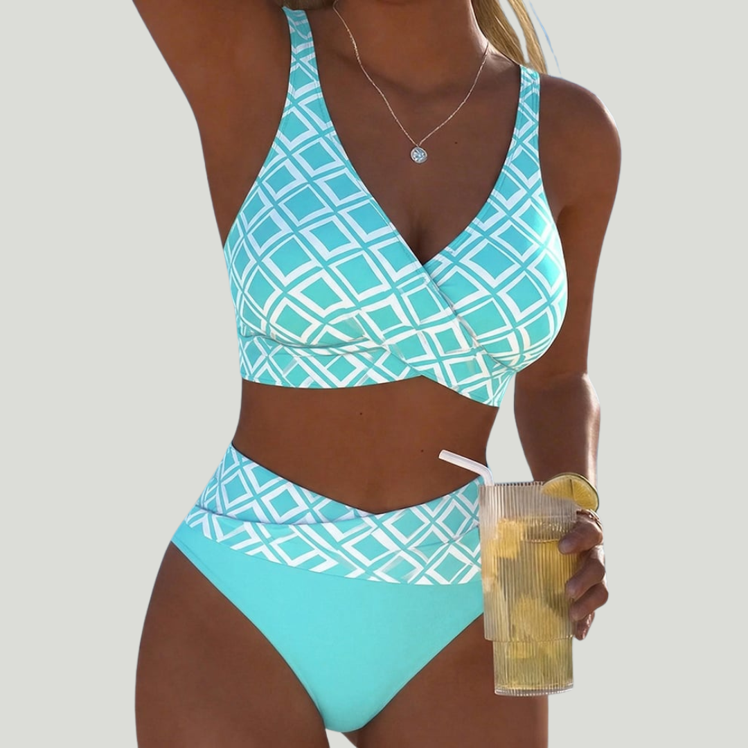 Yvonne - Bikini mit Wickeloberteil und geometrischem Print