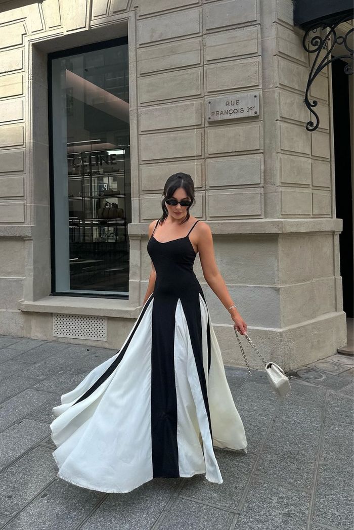Faye | Ärmelloses Damen-Maxikleid mit V-Ausschnitt und seitlichem Stoffeinsatz für Hochzeitsgäste
