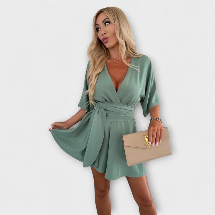 Sofie - Eleganter taillierter Jumpsuit in Salbeigrün