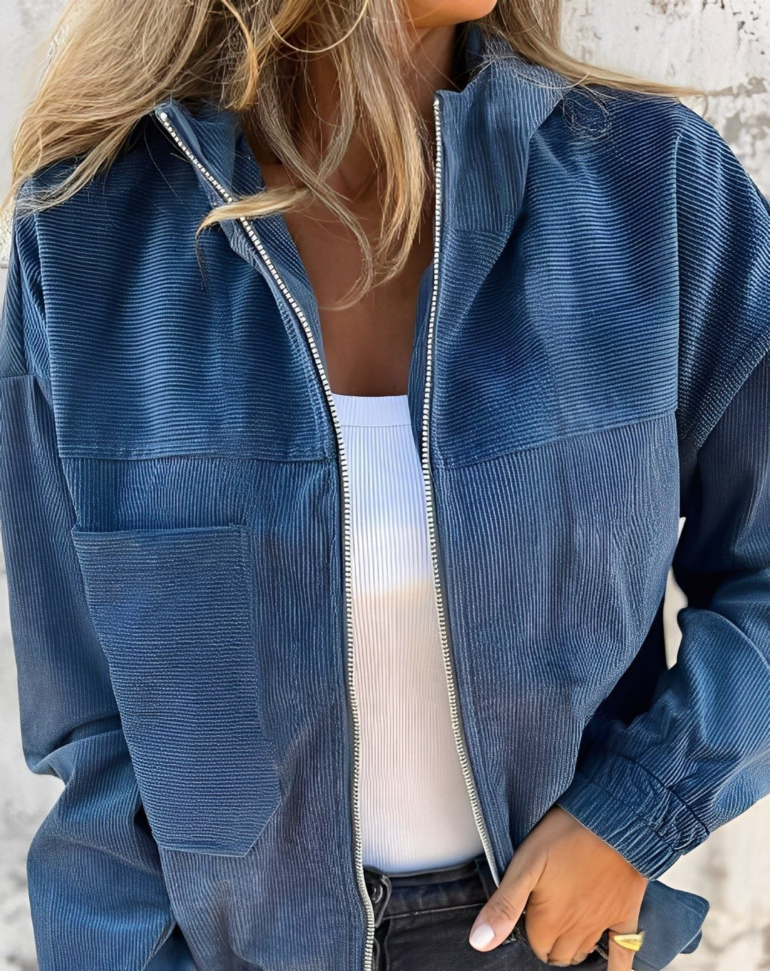 Aphrodite | Cordjacke mit Kapuze und aufgesetzten Taschen für Damen