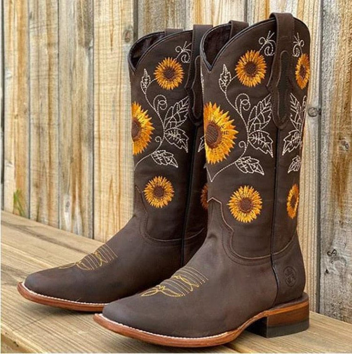 Bellatrix | Westernstiefel mit eckiger Spitze und Sonnenblumenstickerei für Damen