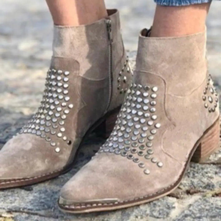 Benedetta | Wildleder-Stiefeletten mit Blockabsatz und Nieten für Damen