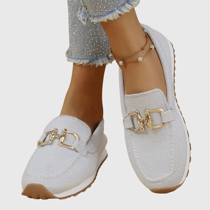 Agusta | Geflochtene Loafer mit Metalldetail und weisser Sohle für Damen
