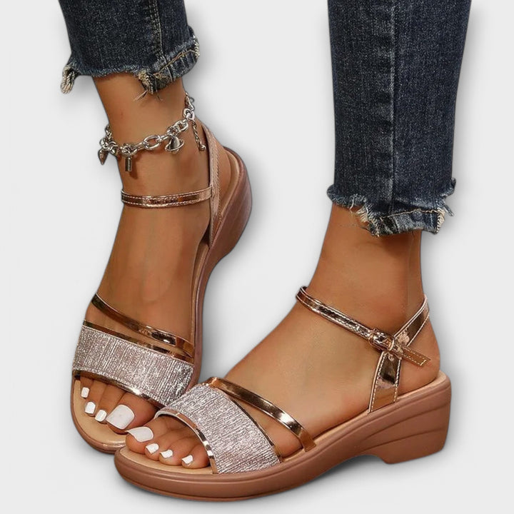 Edelgard - Sandalen mit Strass-Riemen