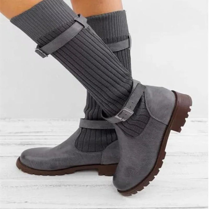 Calista | Slouch-Winterstiefel mit Strickschaft und Schnallenriemen für Damen