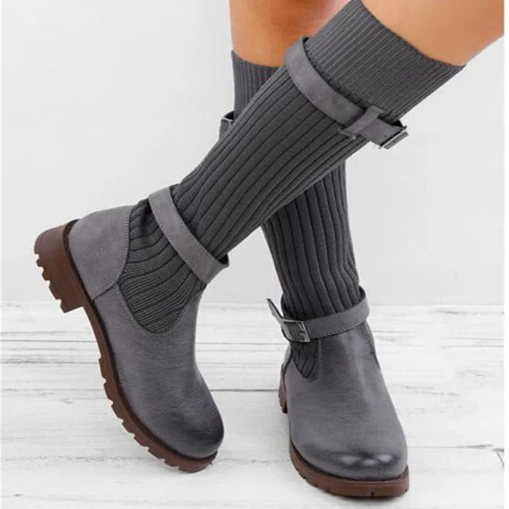 Calista | Slouch-Winterstiefel mit Strickschaft und Schnallenriemen für Damen