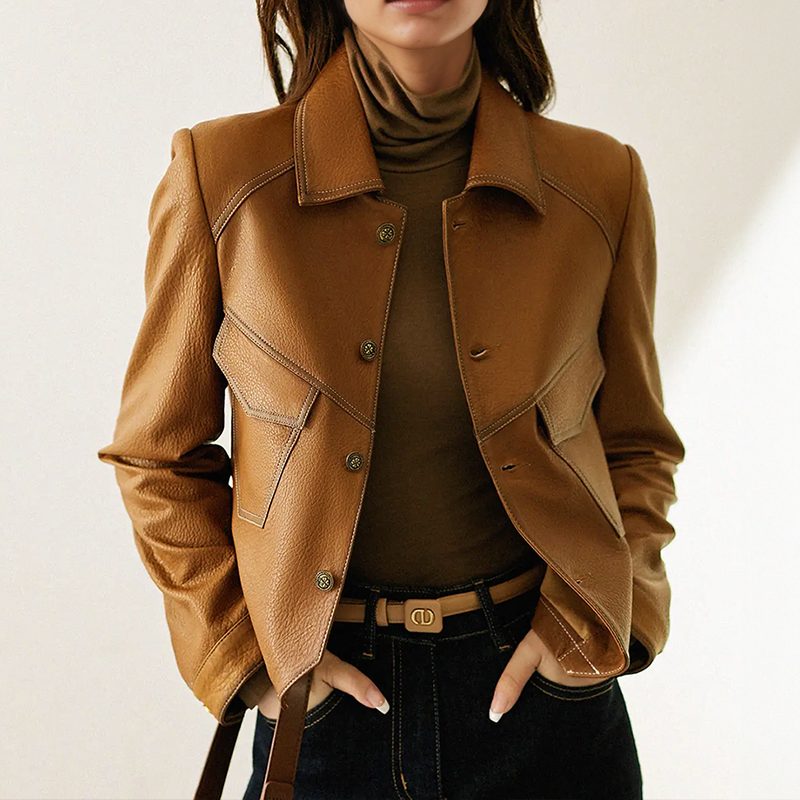 Casey | Kurze Vintage-Lederjacke mit Knopfleiste für Damen
