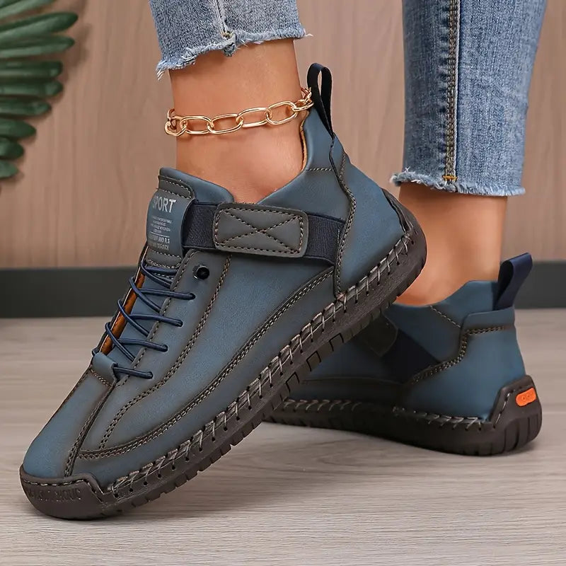 Alceste | Canvas-Sneakers mit Schnürung und Ziernähten für Damen