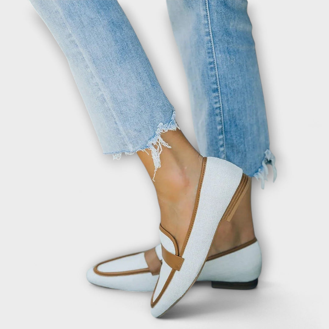 Elfriede - Retro-Spangenschuhe in Hellblau