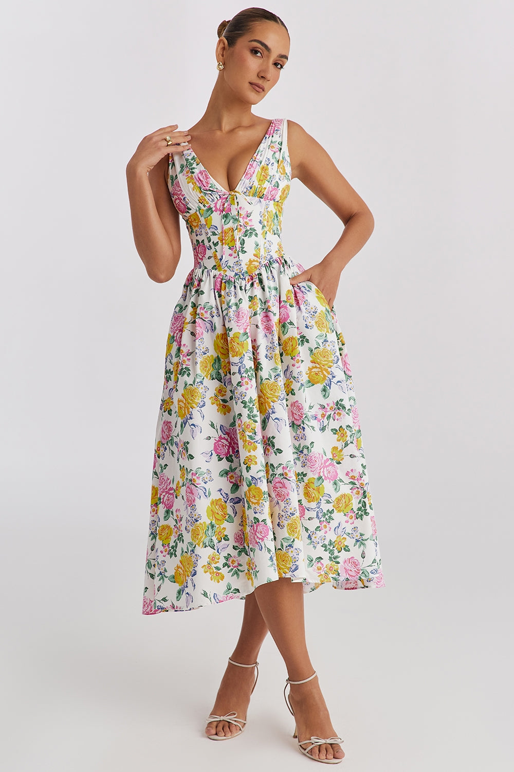 Saffron | Geblümtes Damen-Midikleid in A-Linie mit V-Ausschnitt für Hochzeitsgäste