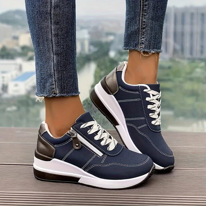 Ileana | Plateau-Sneakers mit Schnürung und farbiger Fersenlasche für Damen