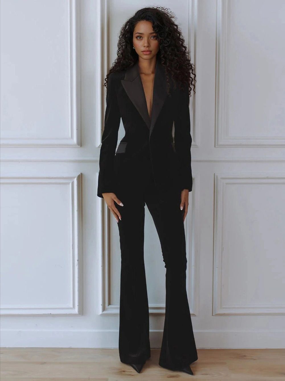 Madeleva | Samtanzug mit Blazer und Schlaghose für Damen