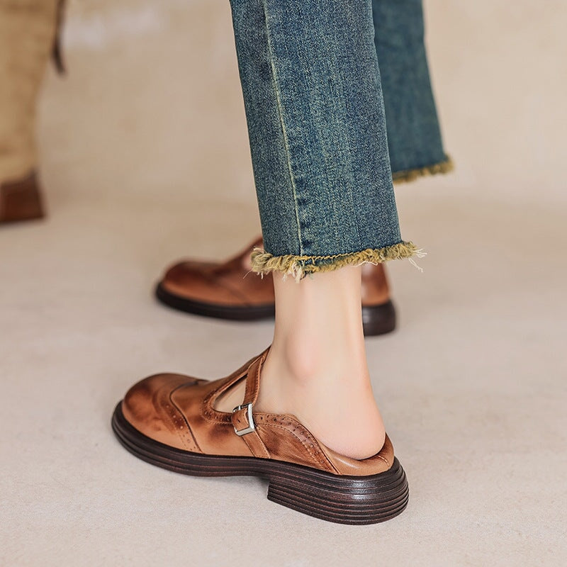 Clara – Mary-Jane-Schuhe mit Lochmuster und Blockabsatz
