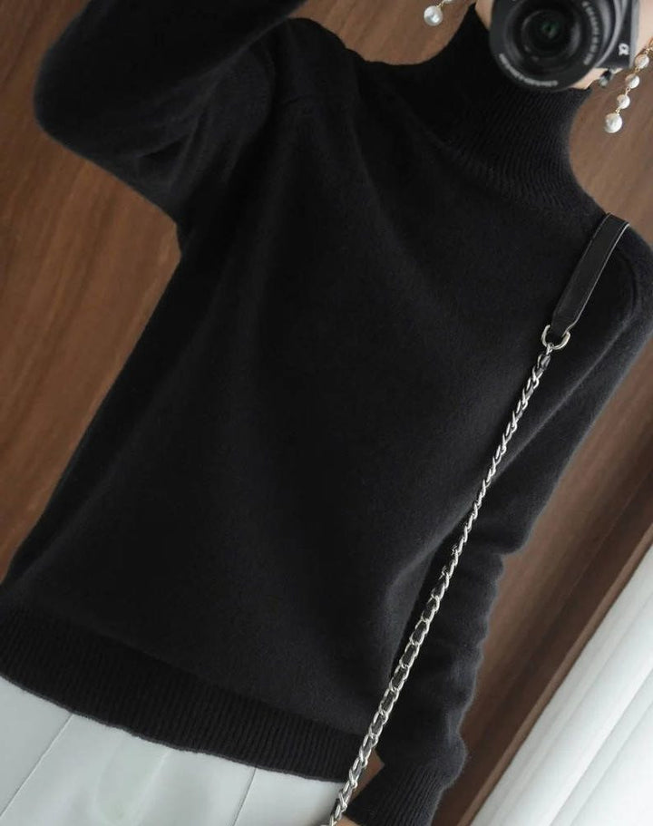 Sybille | Rippstrickpullover mit Rollkragen und Rippdetails für Damen