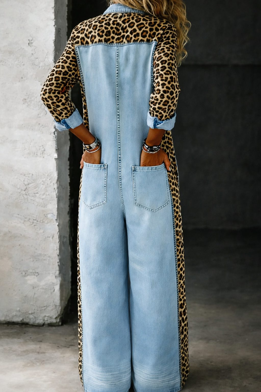 Zara | Jeans-Jumpsuit mit Leopardenärmeln und langen Ärmeln für Damen